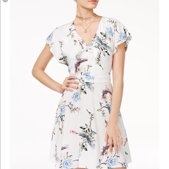 OneHart flutter sleeve floral white dress - Picture 8 of 8
